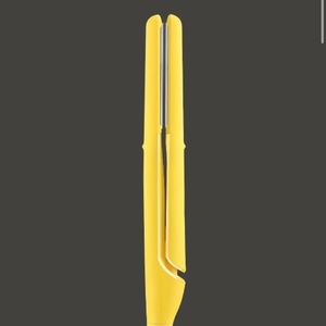 Dry Bar straightening iron